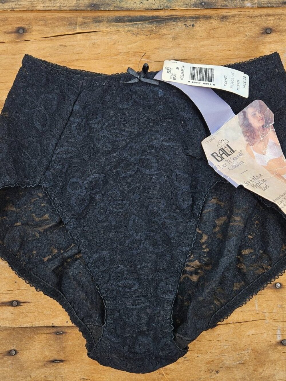 New VTG 90s Bali Stretch Lace High Cut Brief Womens L Black Panty